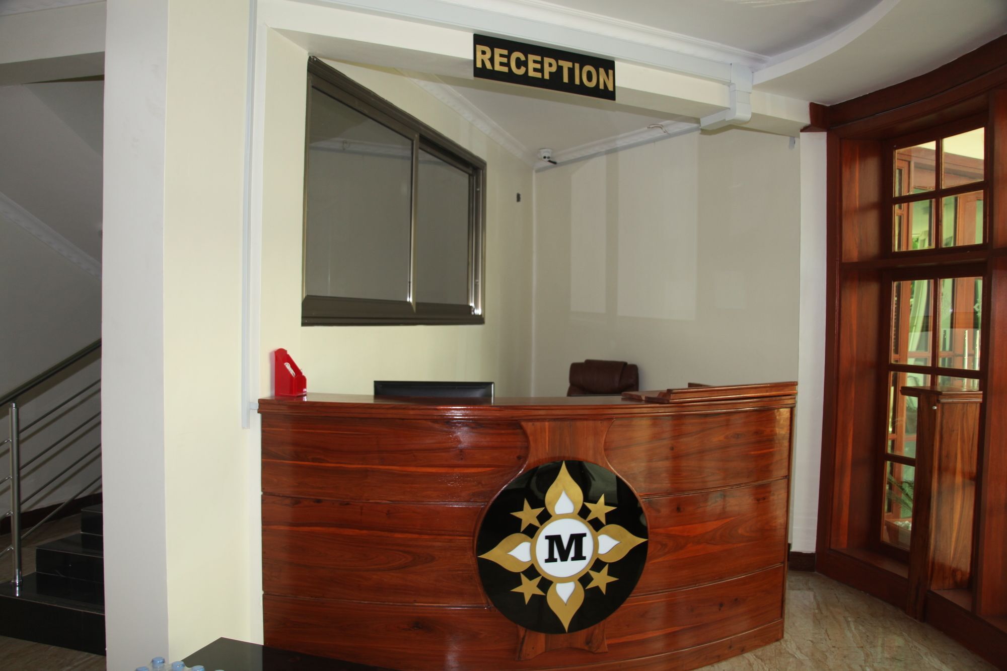 Merves Hotel Аруша Экстерьер фото