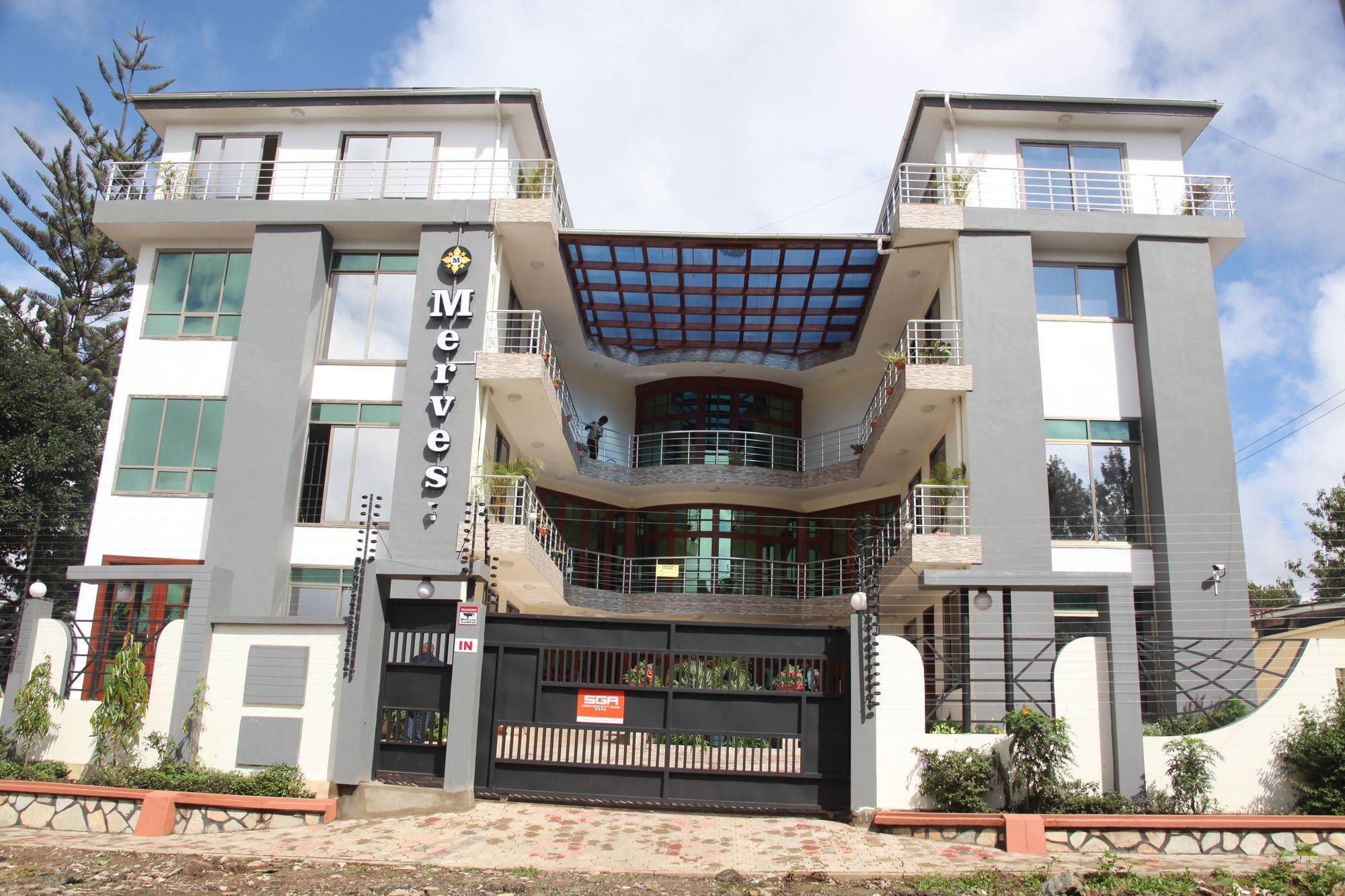 Merves Hotel Аруша Экстерьер фото